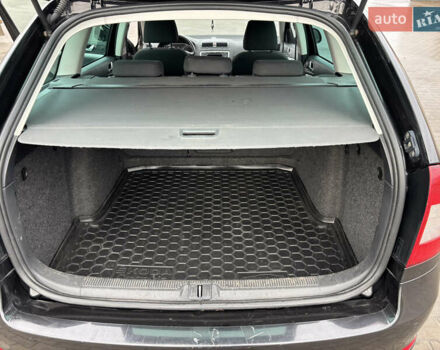 Чорний Шкода Октавія, об'ємом двигуна 1.6 л та пробігом 182 тис. км за 9300 $, фото 11 на Automoto.ua