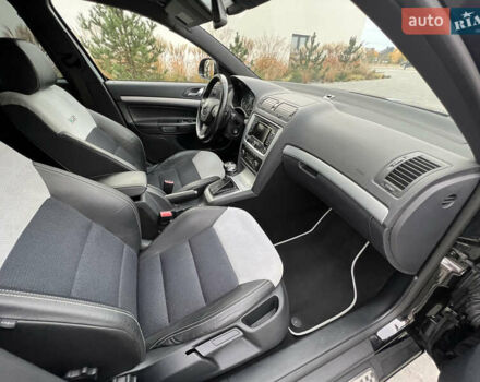 Черный Шкода Октавия, объемом двигателя 2 л и пробегом 265 тыс. км за 11950 $, фото 69 на Automoto.ua