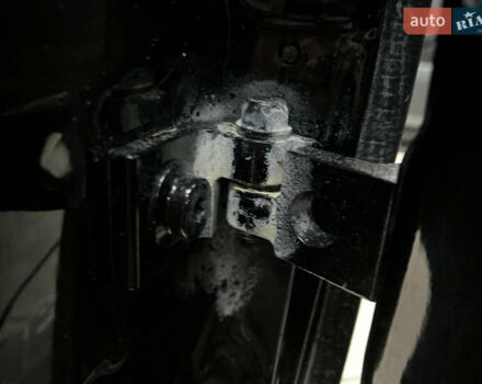 Черный Шкода Октавия, объемом двигателя 2 л и пробегом 229 тыс. км за 11650 $, фото 144 на Automoto.ua