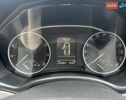 Черный Шкода Октавия, объемом двигателя 1.4 л и пробегом 229 тыс. км за 7800 $, фото 15 на Automoto.ua