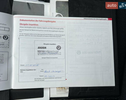 Черный Шкода Октавия, объемом двигателя 2 л и пробегом 265 тыс. км за 11950 $, фото 114 на Automoto.ua