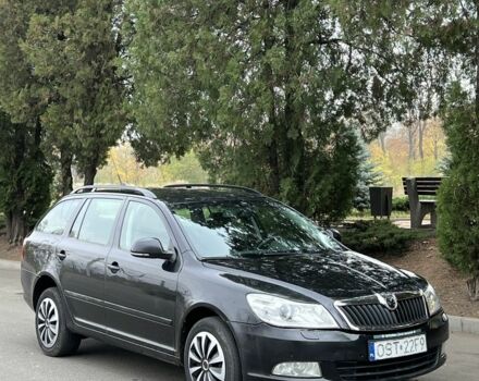 Черный Шкода Октавия, объемом двигателя 2 л и пробегом 300 тыс. км за 3170 $, фото 1 на Automoto.ua