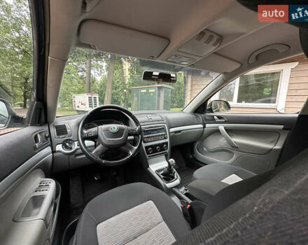 Черный Шкода Октавия, объемом двигателя 1.6 л и пробегом 224 тыс. км за 7500 $, фото 27 на Automoto.ua