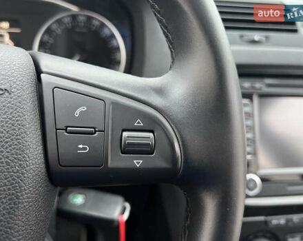 Черный Шкода Октавия, объемом двигателя 2 л и пробегом 229 тыс. км за 11650 $, фото 70 на Automoto.ua