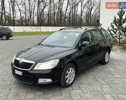 Черный Шкода Октавия, объемом двигателя 2 л и пробегом 229 тыс. км за 11650 $, фото 166 на Automoto.ua