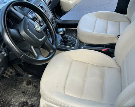 Чорний Шкода Октавія, об'ємом двигуна 1.6 л та пробігом 276 тис. км за 8150 $, фото 10 на Automoto.ua