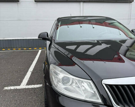 Черный Шкода Октавия, объемом двигателя 1.6 л и пробегом 265 тыс. км за 7300 $, фото 3 на Automoto.ua