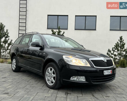Черный Шкода Октавия, объемом двигателя 2 л и пробегом 229 тыс. км за 11650 $, фото 167 на Automoto.ua