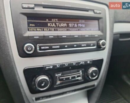 Черный Шкода Октавия, объемом двигателя 1.4 л и пробегом 232 тыс. км за 5950 $, фото 5 на Automoto.ua