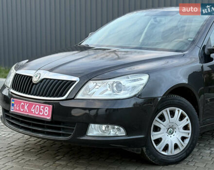 Черный Шкода Октавия, объемом двигателя 1.6 л и пробегом 202 тыс. км за 7490 $, фото 67 на Automoto.ua