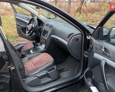 Черный Шкода Октавия, объемом двигателя 1.39 л и пробегом 258 тыс. км за 7200 $, фото 9 на Automoto.ua