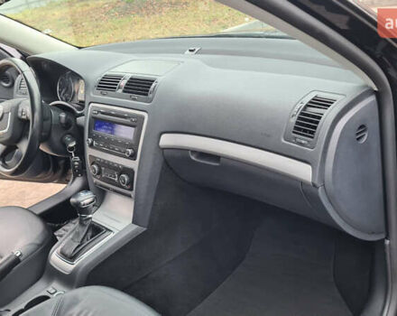 Черный Шкода Октавия, объемом двигателя 1.8 л и пробегом 220 тыс. км за 9700 $, фото 19 на Automoto.ua