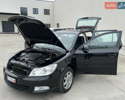 Черный Шкода Октавия, объемом двигателя 2 л и пробегом 229 тыс. км за 11650 $, фото 110 на Automoto.ua