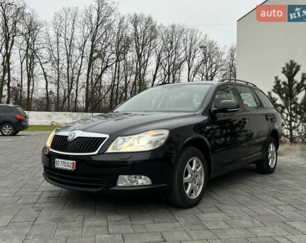 Черный Шкода Октавия, объемом двигателя 2 л и пробегом 229 тыс. км за 11650 $, фото 165 на Automoto.ua