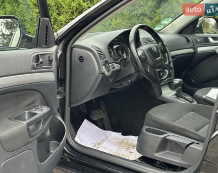 Чорний Шкода Октавія, об'ємом двигуна 1.4 л та пробігом 215 тис. км за 7600 $, фото 6 на Automoto.ua