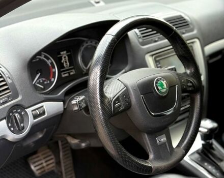 Черный Шкода Октавия, объемом двигателя 2 л и пробегом 201 тыс. км за 12000 $, фото 6 на Automoto.ua