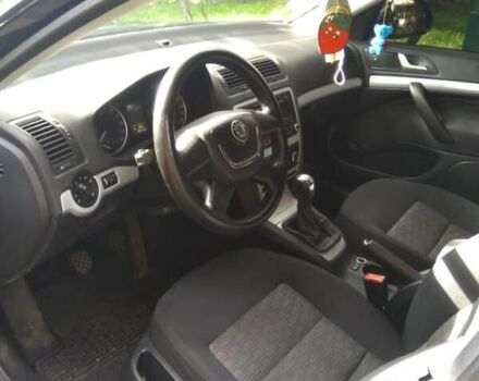 Черный Шкода Октавия, объемом двигателя 1.6 л и пробегом 265 тыс. км за 7650 $, фото 1 на Automoto.ua