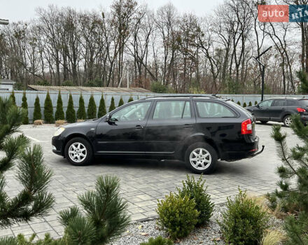 Черный Шкода Октавия, объемом двигателя 2 л и пробегом 229 тыс. км за 11650 $, фото 172 на Automoto.ua