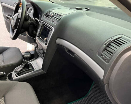 Черный Шкода Октавия, объемом двигателя 1.8 л и пробегом 260 тыс. км за 7300 $, фото 13 на Automoto.ua