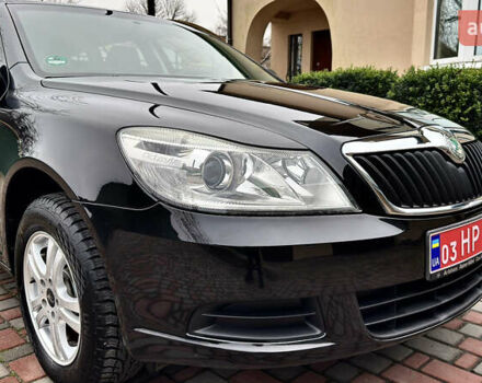 Чорний Шкода Октавія, об'ємом двигуна 1.6 л та пробігом 114 тис. км за 8299 $, фото 98 на Automoto.ua