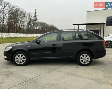 Черный Шкода Октавия, объемом двигателя 2 л и пробегом 229 тыс. км за 11650 $, фото 12 на Automoto.ua