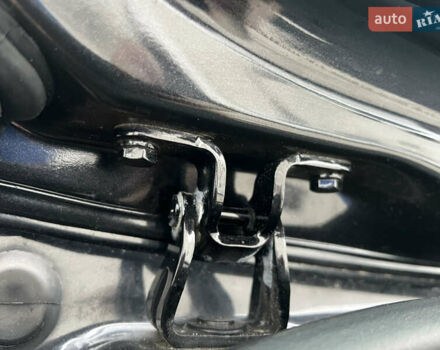 Черный Шкода Октавия, объемом двигателя 2 л и пробегом 229 тыс. км за 11650 $, фото 141 на Automoto.ua