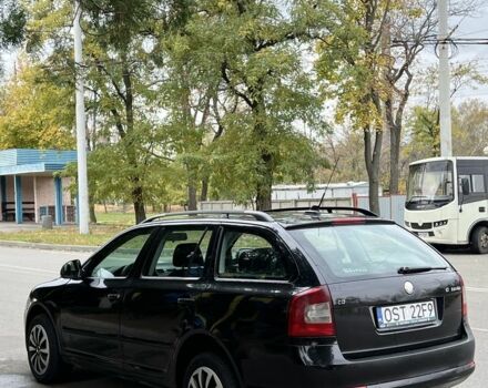 Черный Шкода Октавия, объемом двигателя 2 л и пробегом 300 тыс. км за 3170 $, фото 4 на Automoto.ua