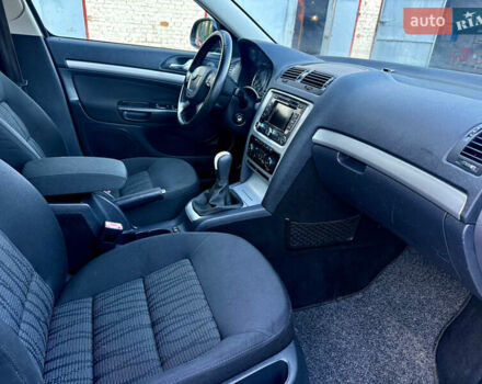 Черный Шкода Октавия, объемом двигателя 1.4 л и пробегом 176 тыс. км за 5999 $, фото 22 на Automoto.ua