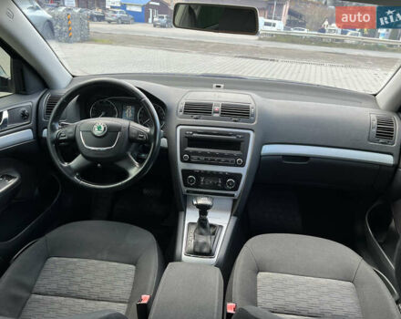 Чорний Шкода Октавія, об'ємом двигуна 1.8 л та пробігом 234 тис. км за 8200 $, фото 12 на Automoto.ua