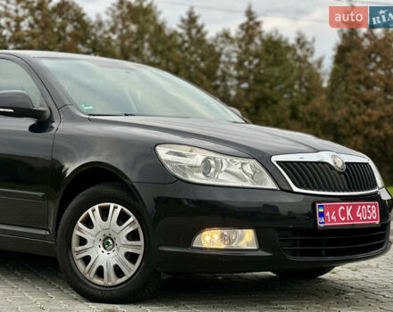 Черный Шкода Октавия, объемом двигателя 1.6 л и пробегом 202 тыс. км за 7650 $, фото 16 на Automoto.ua