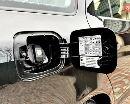 Чорний Шкода Октавія, об'ємом двигуна 1.6 л та пробігом 114 тис. км за 8299 $, фото 101 на Automoto.ua