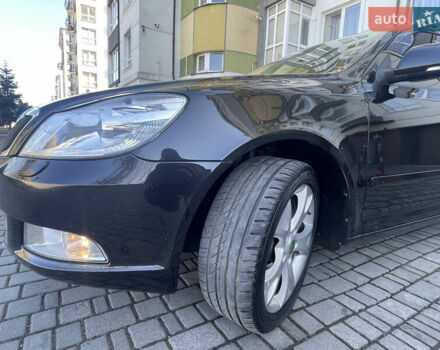 Черный Шкода Октавия, объемом двигателя 1.4 л и пробегом 226 тыс. км за 7900 $, фото 1 на Automoto.ua