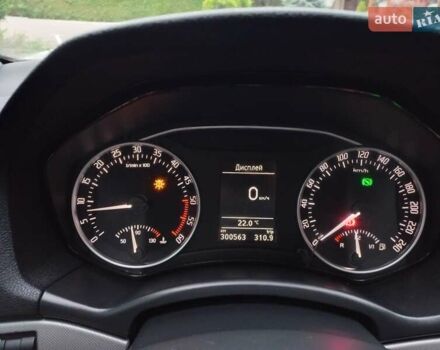 Чорний Шкода Октавія, об'ємом двигуна 1.6 л та пробігом 303 тис. км за 8200 $, фото 1 на Automoto.ua
