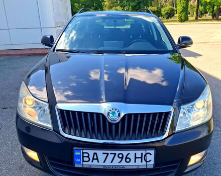 Черный Шкода Октавия, объемом двигателя 1.8 л и пробегом 174 тыс. км за 7500 $, фото 1 на Automoto.ua
