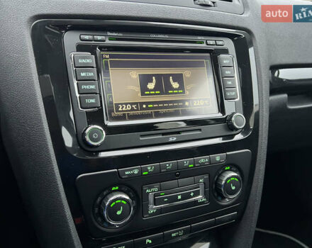 Черный Шкода Октавия, объемом двигателя 2 л и пробегом 229 тыс. км за 11650 $, фото 156 на Automoto.ua