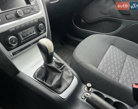 Черный Шкода Октавия, объемом двигателя 1.4 л и пробегом 229 тыс. км за 7800 $, фото 16 на Automoto.ua