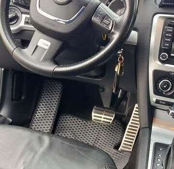 Черный Шкода Октавия, объемом двигателя 2 л и пробегом 220 тыс. км за 10500 $, фото 18 на Automoto.ua