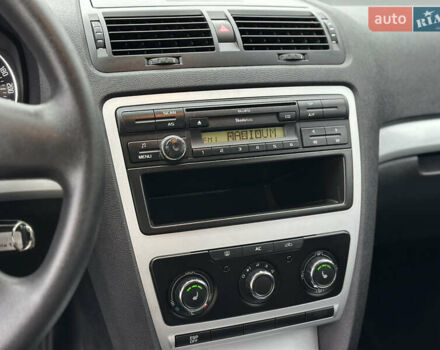 Чорний Шкода Октавія, об'ємом двигуна 1.6 л та пробігом 202 тис. км за 7650 $, фото 50 на Automoto.ua