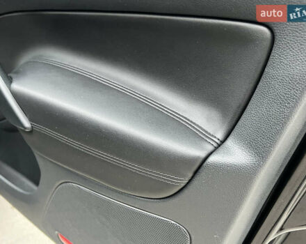 Черный Шкода Октавия, объемом двигателя 2 л и пробегом 229 тыс. км за 11650 $, фото 95 на Automoto.ua