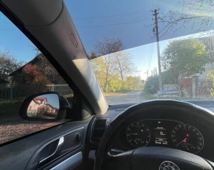 Черный Шкода Октавия, объемом двигателя 1.2 л и пробегом 220 тыс. км за 5250 $, фото 1 на Automoto.ua