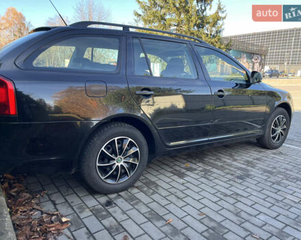 Черный Шкода Октавия, объемом двигателя 1.6 л и пробегом 226 тыс. км за 7850 $, фото 5 на Automoto.ua