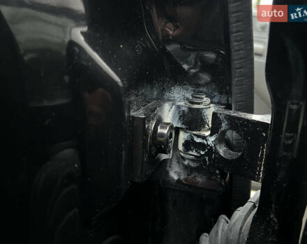 Черный Шкода Октавия, объемом двигателя 2 л и пробегом 229 тыс. км за 11650 $, фото 143 на Automoto.ua