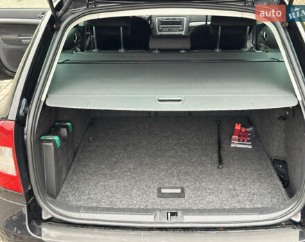 Чорний Шкода Октавія, об'ємом двигуна 1.4 л та пробігом 215 тис. км за 7600 $, фото 12 на Automoto.ua