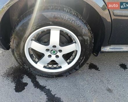 Чорний Шкода Октавія, об'ємом двигуна 1.6 л та пробігом 174 тис. км за 6900 $, фото 3 на Automoto.ua