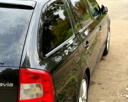 Черный Шкода Октавия, объемом двигателя 2 л и пробегом 201 тыс. км за 12000 $, фото 3 на Automoto.ua