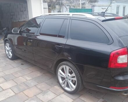 Черный Шкода Октавия, объемом двигателя 2 л и пробегом 170 тыс. км за 10500 $, фото 1 на Automoto.ua