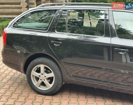 Черный Шкода Октавия, объемом двигателя 1.6 л и пробегом 224 тыс. км за 7500 $, фото 11 на Automoto.ua