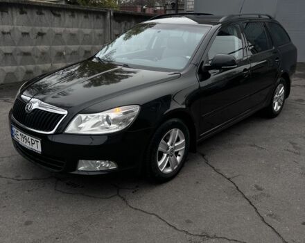 Черный Шкода Октавия, объемом двигателя 1.6 л и пробегом 230 тыс. км за 7500 $, фото 1 на Automoto.ua