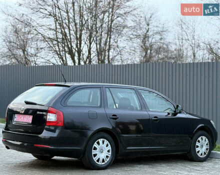 Черный Шкода Октавия, объемом двигателя 1.6 л и пробегом 202 тыс. км за 7490 $, фото 93 на Automoto.ua