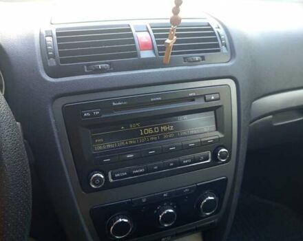 Черный Шкода Октавия, объемом двигателя 1.6 л и пробегом 298 тыс. км за 6500 $, фото 4 на Automoto.ua